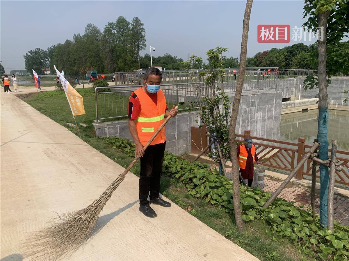 武汉月牙湖来了群"清洁家园"的志愿者_执法_垃圾_走马岭