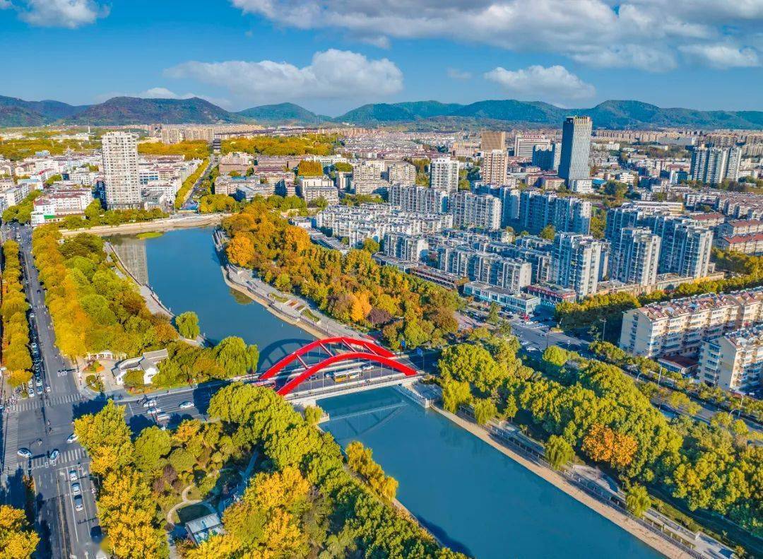 浦口区共实施"智改数转"类项目89个,其中实施"智改数转"技改项目69个