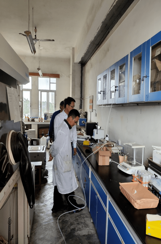 end图:化学化工学院官网文:化学化工学院官网编辑:郑希怡校对:吴文兰