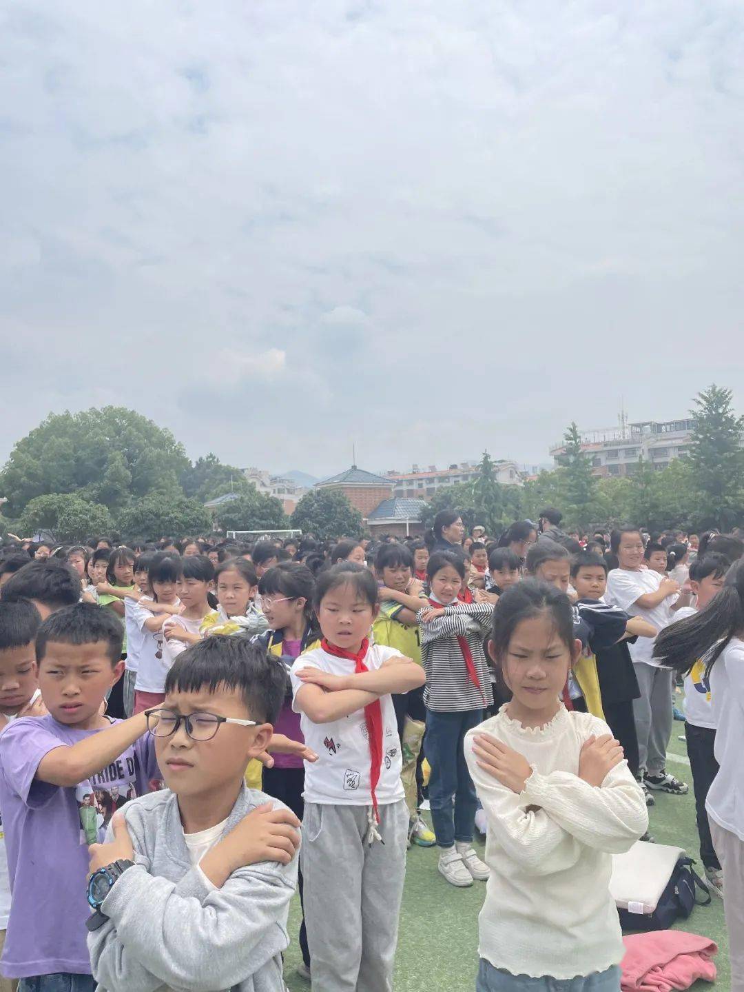 防震减灾 安全同行——记义乌实验学校教育集团黎明湖小学开展"5.