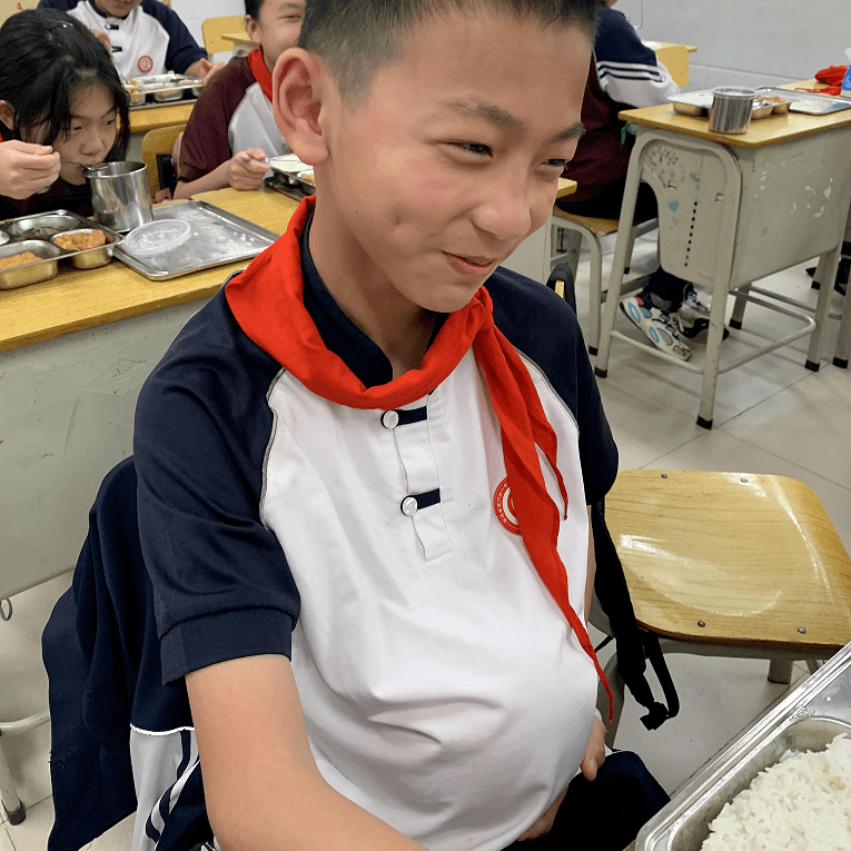 学生活动 | 夏日情暖 母爱情长 ——灌口中学初一年段母亲节特别活动