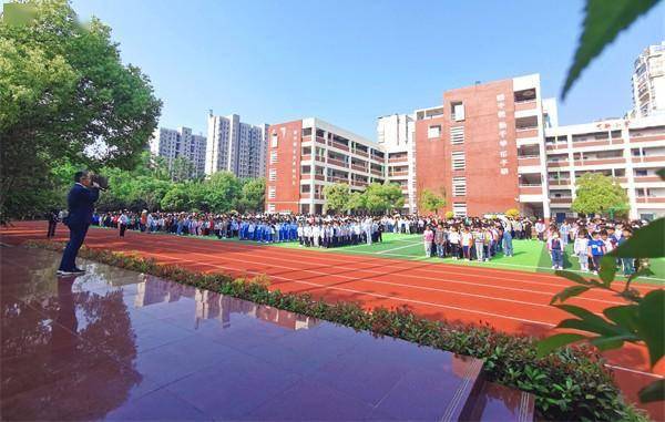 合肥市育新小学:防震救灾 安全"童"行_演练_活动_师生