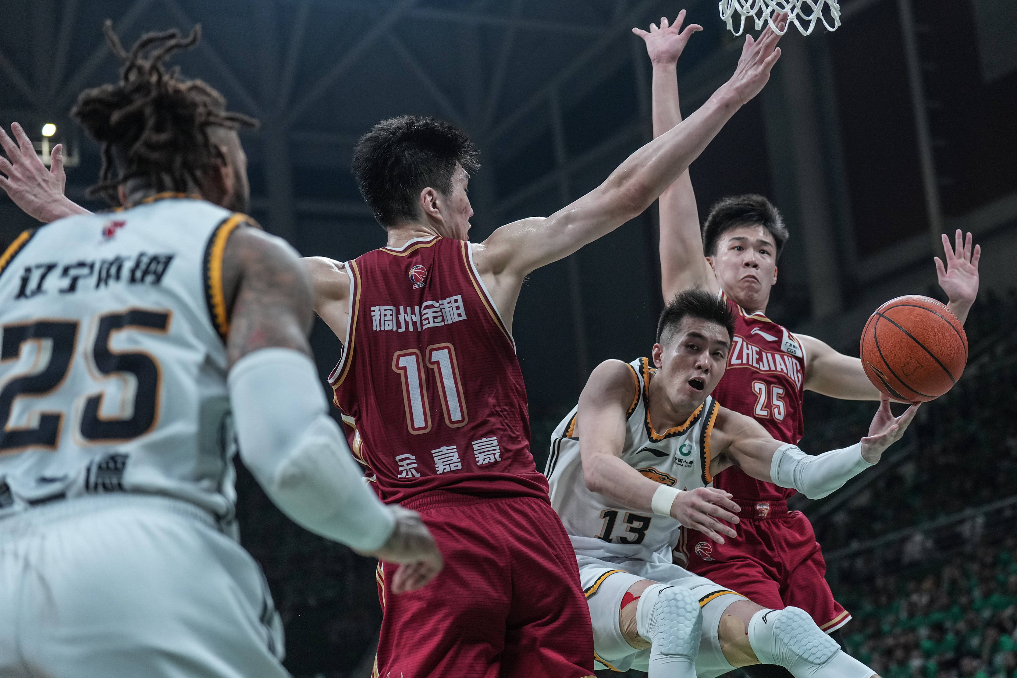 再闯关山千万重——辽宁男篮卫冕之路_总决赛_赵继伟_新华社