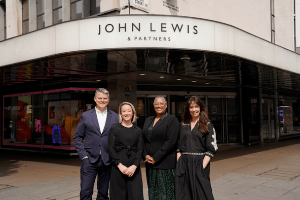 以催泪圣诞广告出名的john lewis,换创意代理了