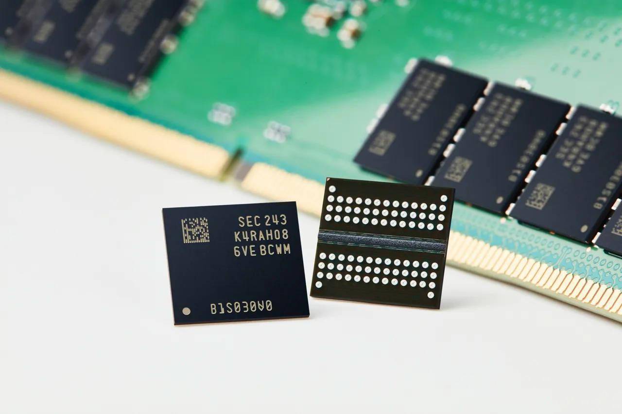 为巩固领先地位 三星宣布已大规模量产12纳米工艺的DDR5 DRAM