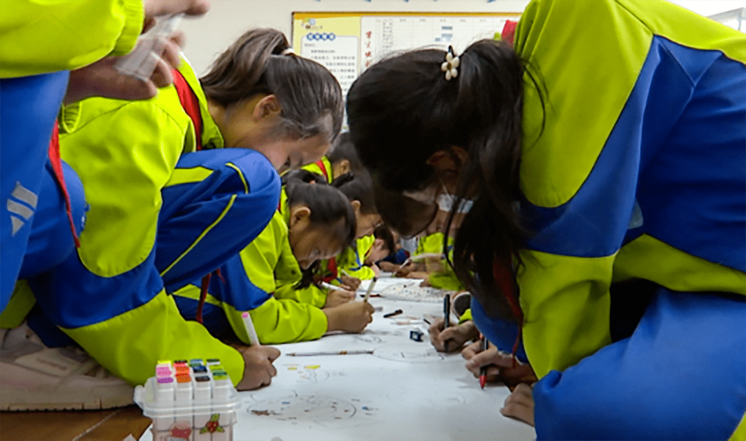 播州区保利小学:多彩课程润童心 文化育人促成长_建设_文明_校园
