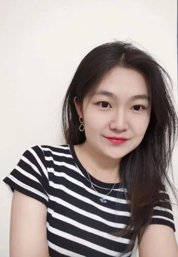 唐雪婷 女 宁夏中卫人 2023届美术学国画方向本科毕业生《黄山图》