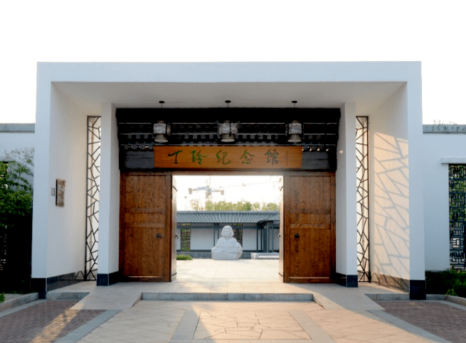办"没有墙"的博物馆和文学馆,成为参与塑造未来的