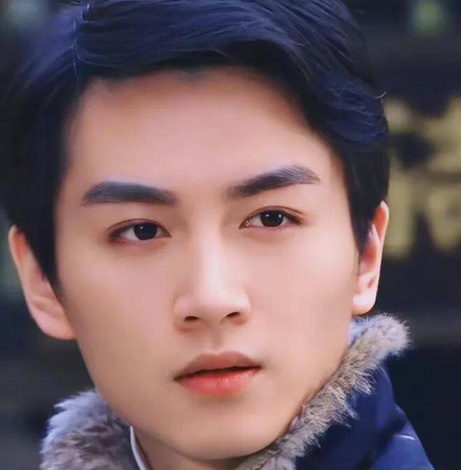 于正回复网友:当初官宣陈晓时,有众多人说他普通!_电视剧_感觉_全网