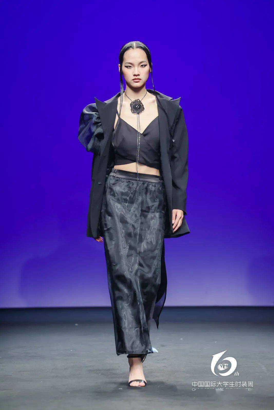 墨晗文化设计有限公司设计师fumengke浮梦客创始人兼设计师滑动查看王