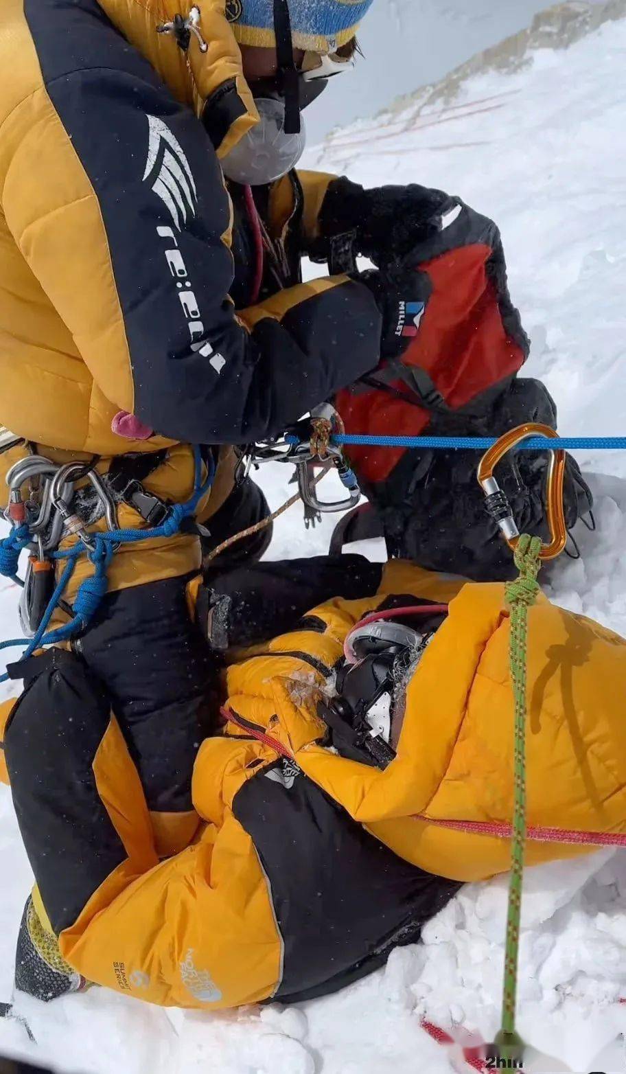 [尼泊尔]珠穆朗玛峰死亡人数上升至九人,另外一人失踪|"世界海拔最高