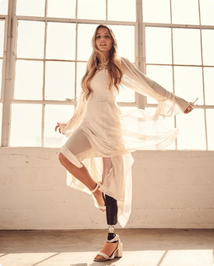 宝拉·安东_严重_笑容