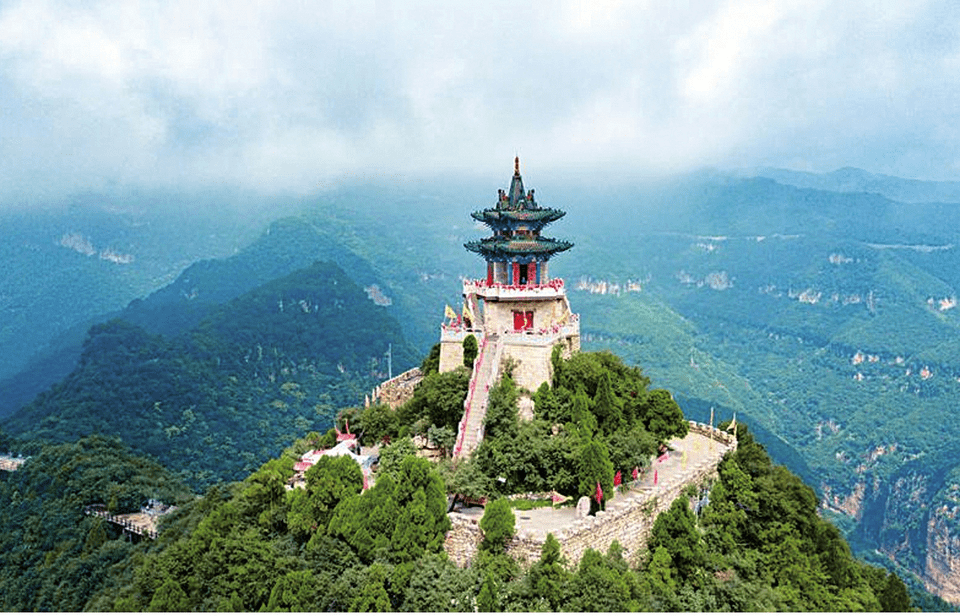 在臨汾洪洞大槐樹下,尋得老家在何處的答案;在人祖山,雲丘山,找到人類