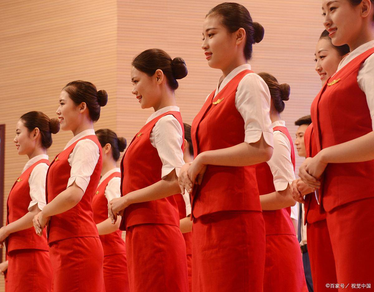 如何看待国泰航空空姐歧视非英语乘客的事件_交流_问题_语言