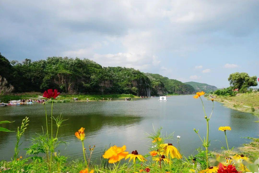 風景秀麗的太子河上是國家級溼地公園被譽為遼陽的