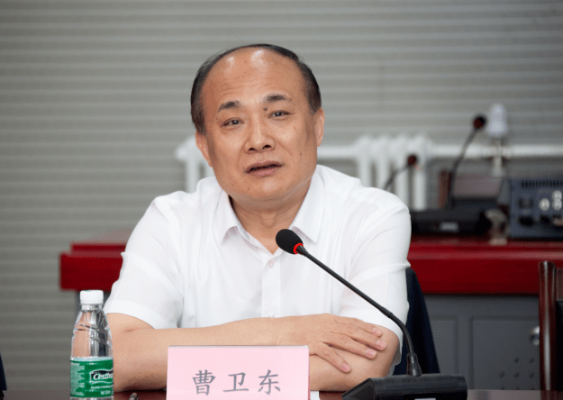 曹卫东向科技部外国专家服务司长期以来给予北京体育大学外专工作的