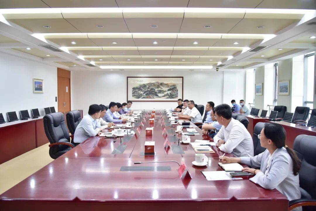 乳山市副市长李庆龙一行来访青岛高新区_发展_产业_交流