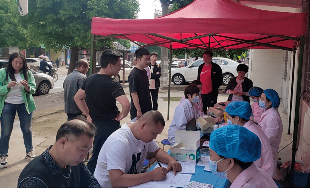 同志们的热情与爱心,将会把滴滴血液汇聚成川流不息的生命长河,让无数