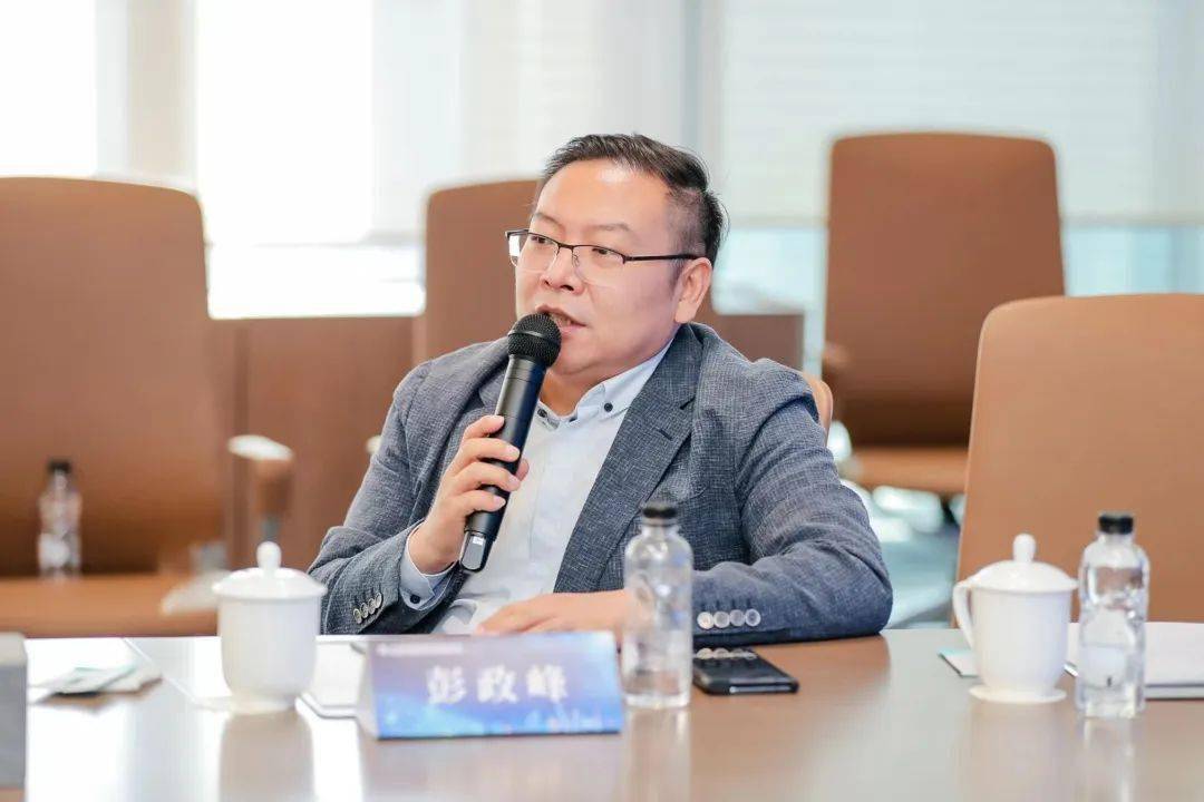 黄浦海联会刘青,丁瑜,陈瀚波,彭政峰,高文胜等成员纷纷发言,表示,作为