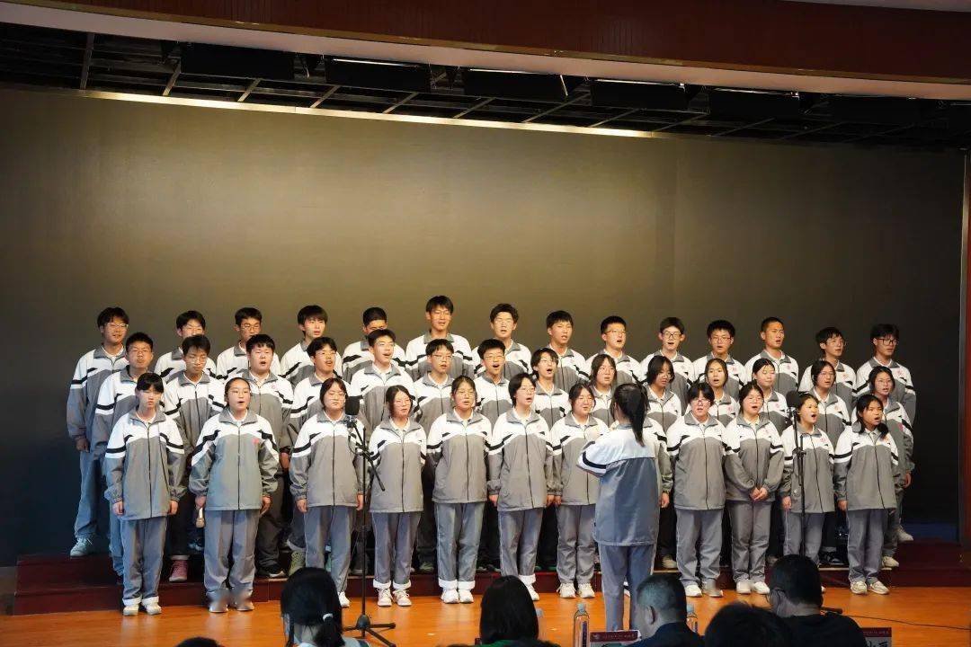 他们,正青春——桐乡二中举办"红五月"大合唱比赛_祖国_歌曲_学子