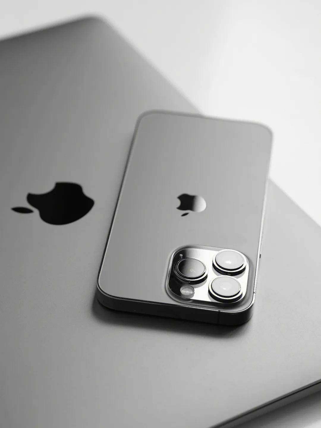 ios14黑色系图片 黑色 iphone ios14黑色背景图片_promax_iphone_功能