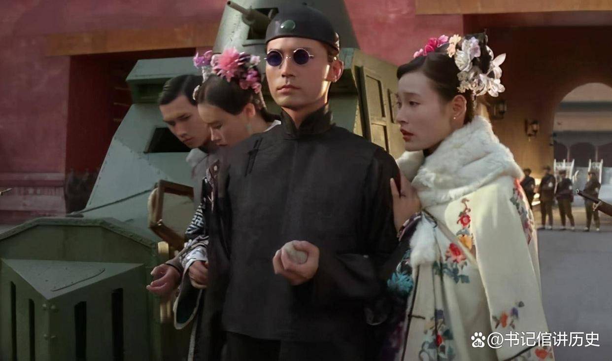 溥仪共娶了五个女人,除了婉容和文秀,你们知道还有谁吗_日本_李玉琴