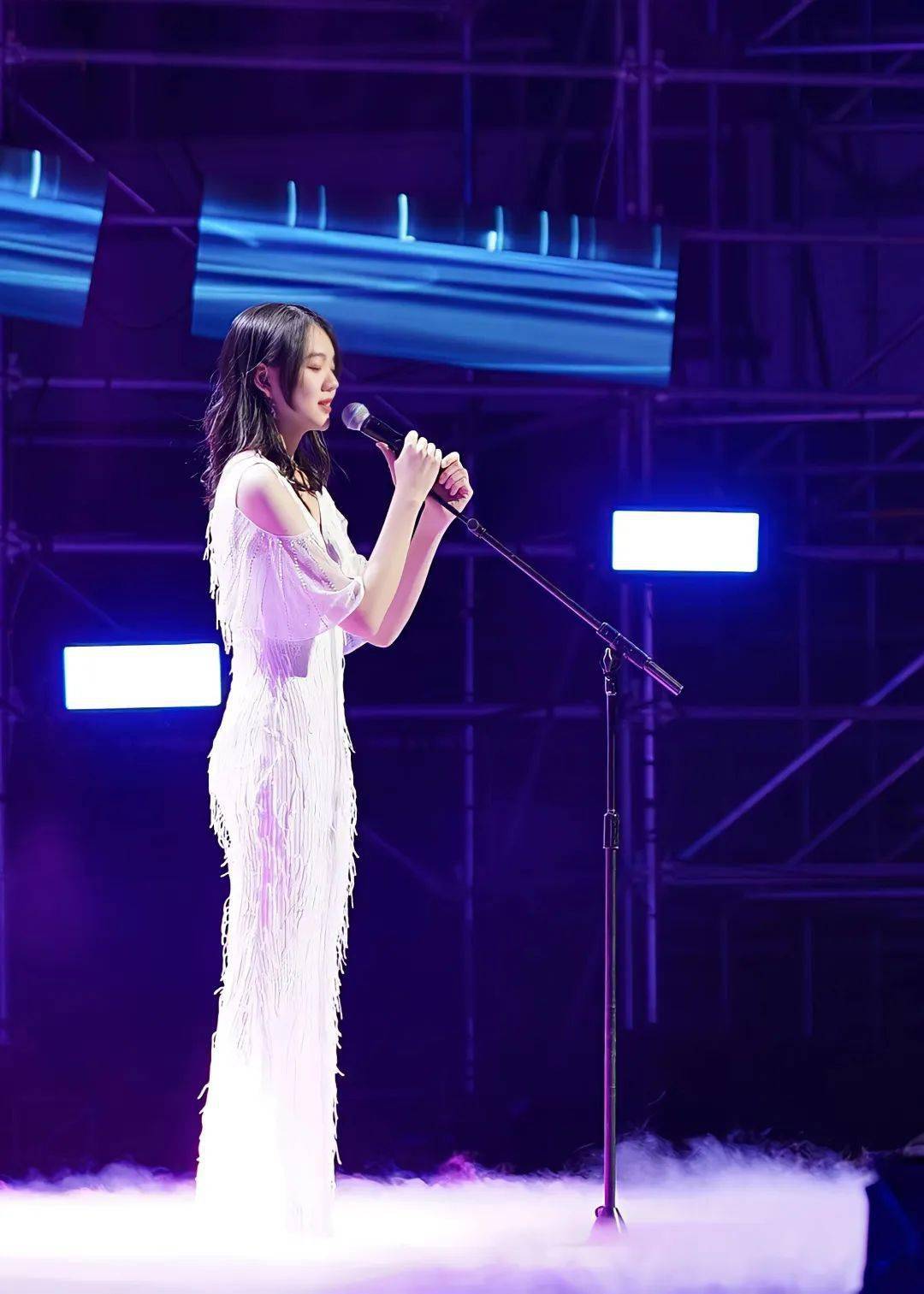 辛馨:用热爱浇灌心中的花田丨2023毕业季_音乐_合唱队_时间