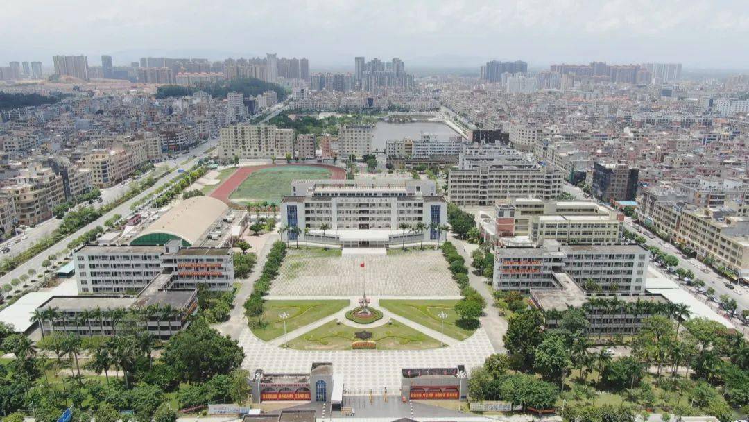 【暖心高考】阳西一中全力以赴做好高考备考工作_高三_心态_考生