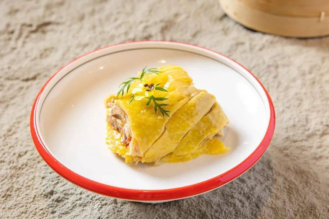 羲和烤鸭,烤鸭届远近闻名的佼佼者!398元羲和整只烤鸭四人餐!