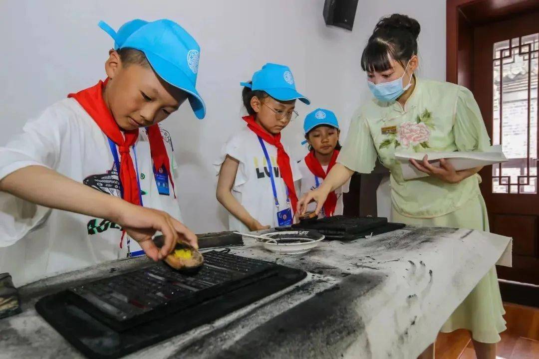 游学百年何园 研习家风传承——西藏错那县小学师生代表研学旅行圆满