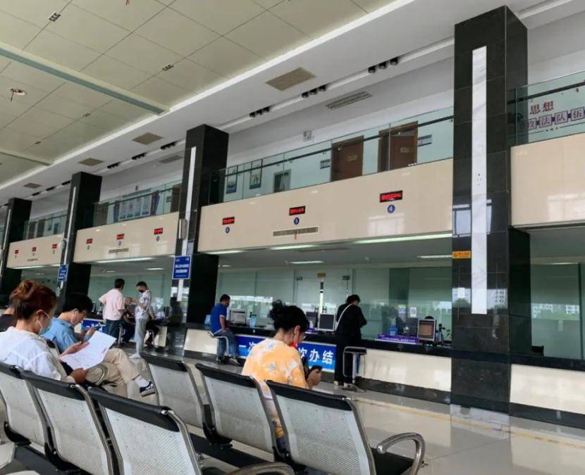 取消年检呼声越来越大，检测员被车主反问：检不检有何区别？