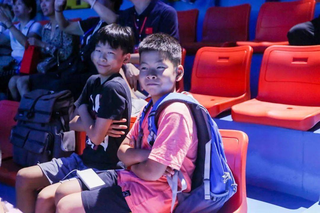 六一到了丨温州极地海洋世界2大1小亲子套票限量送!_卖萌_孩子气_宝宝