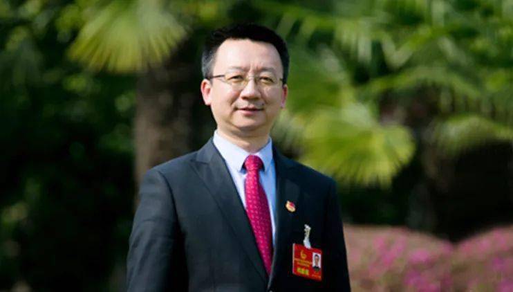 陆峰已任江苏广电总台党委副书记,副台长,集团总经理_工作_传媒_新闻