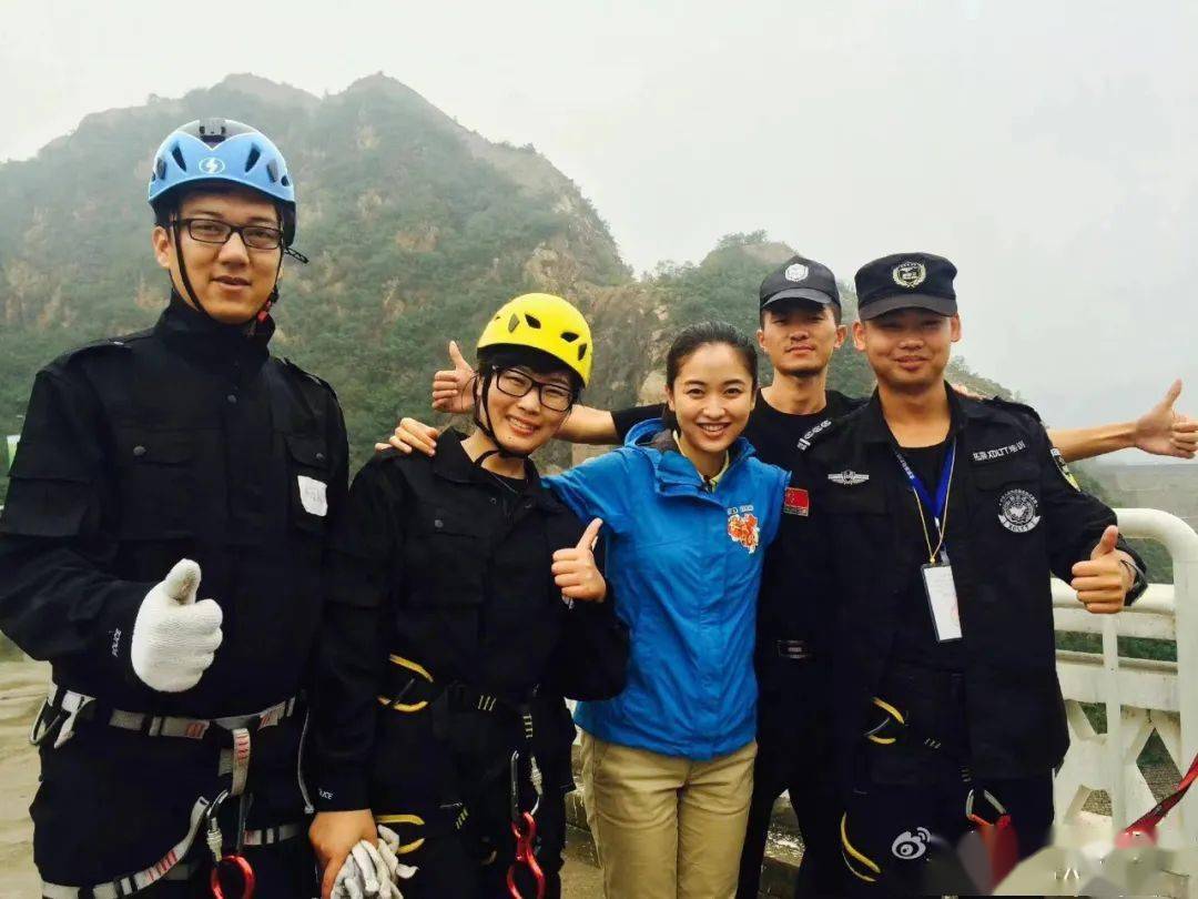 天南地北南传人 | 唐天骄:她有着看过世界的从容_工作_小时_专业