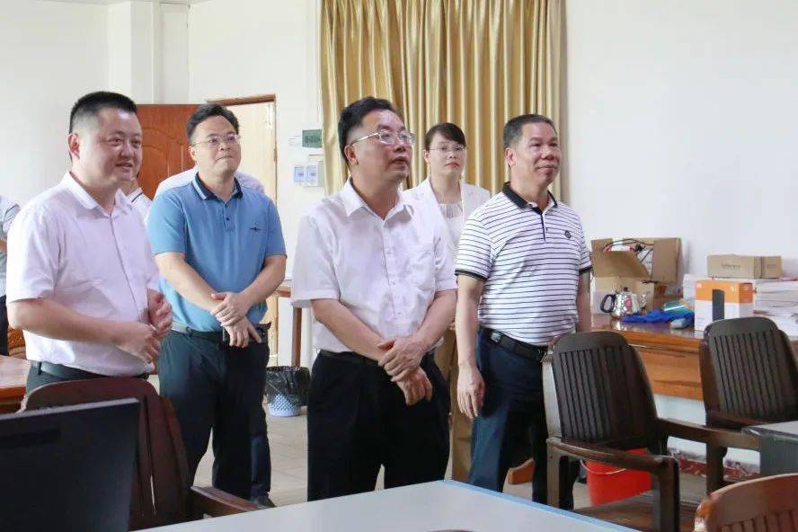 是什么影响过万信宜人的事,连市长都率队督导?_工作_高考_考务