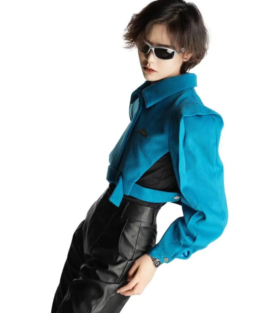 李庚希同款,短发女生的帅气_back_call