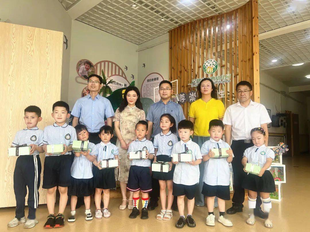 鹤浦镇总工会联合妇联,团委在鹤浦镇中心小学开展"海岛童心迎亚运