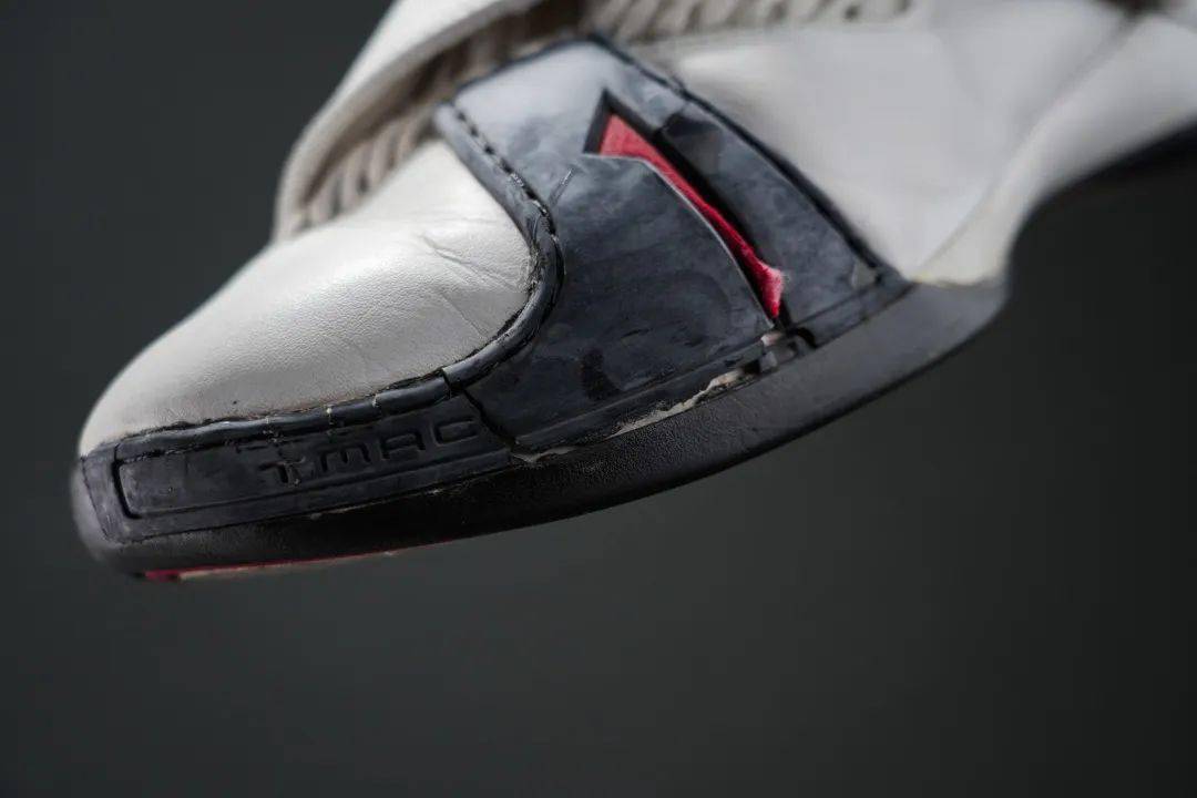 从元年到每一次复刻,我都会至少入手一双t-mac5,在我看来,它们的存在