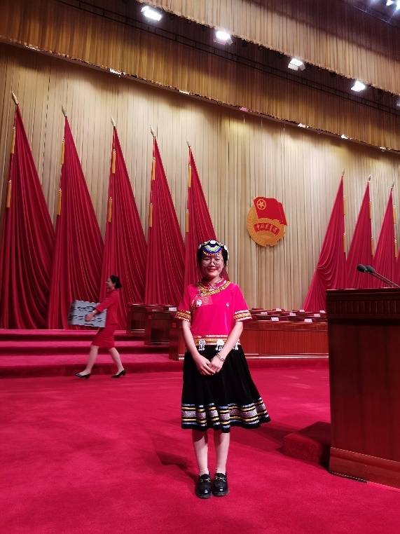 余燕_桂海潮_工作