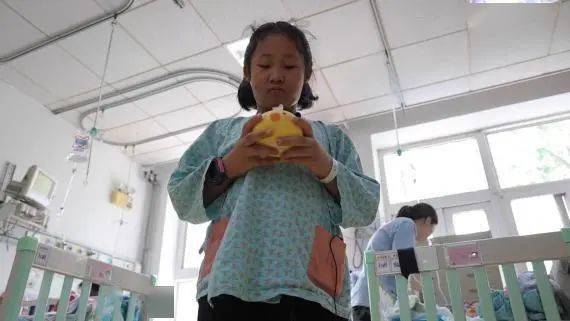 【生命缘】6岁女童身高竟有1米45!