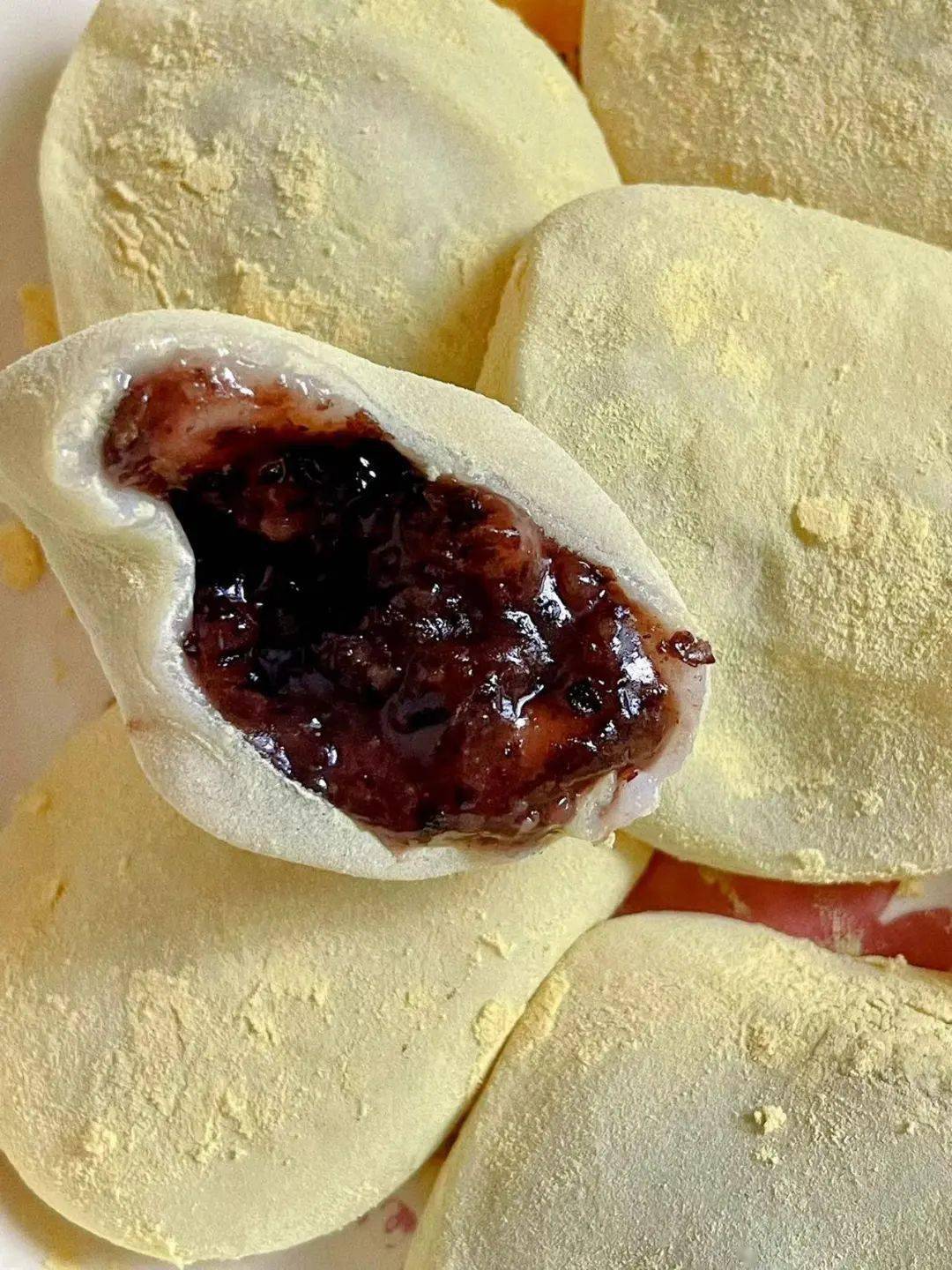 明天吃蛋挞/ 老鼠糖球 /老鼠糖球是慈溪的特产,也是被名字耽误的