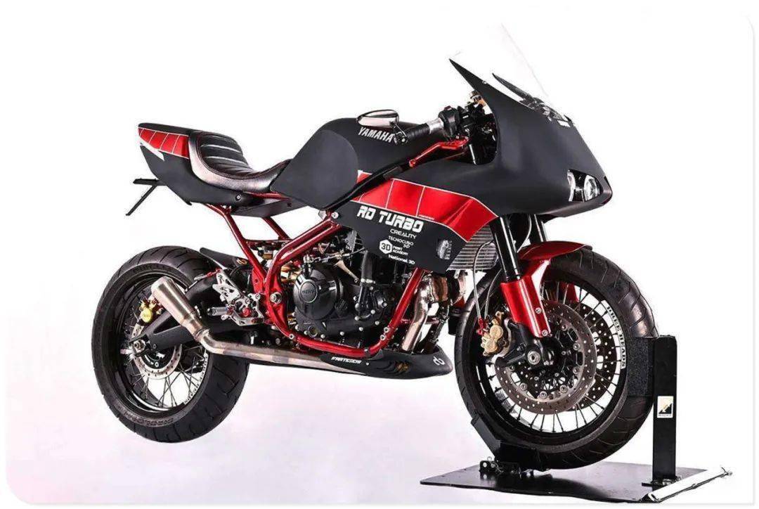 [ 改装车库 ] YAMAHA R3 引擎加装 Turbo 涡轮，Café Racer 外观、动力致敬 RD350LC……_搜狐汽车_搜狐网