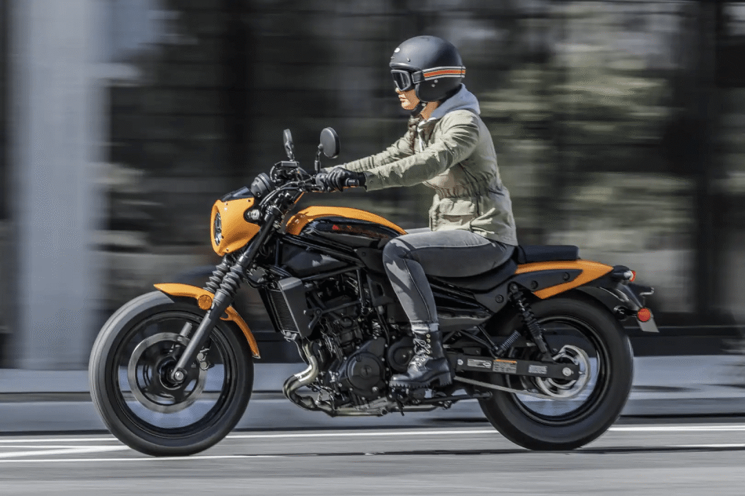 川崎发布新巡航eliminator!排量增加至451cc!_搜狐汽车_搜狐网