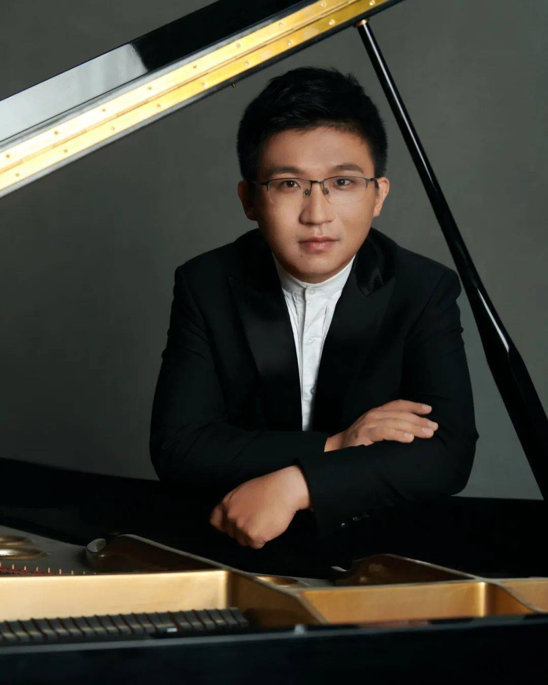 王天阳旅美青年钢琴家王天阳博士,中央音乐学院副教授.