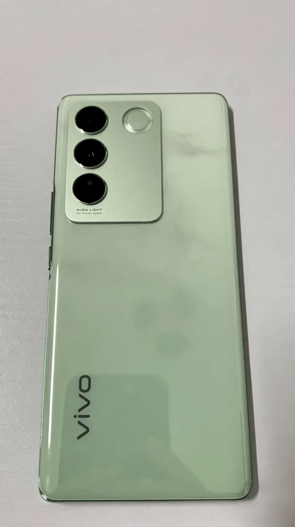 主打轻薄手感好的手机推荐:小米civi 3,vivo s16和