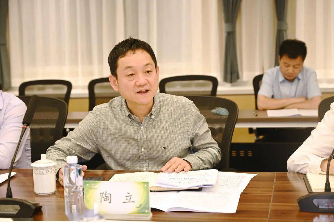 区委副书记唐晓腾调研奉贤教育工作_基础_发展_成长