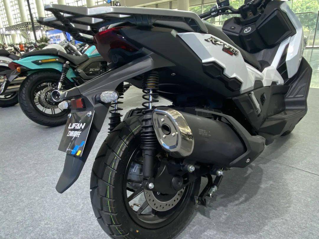 重庆车展 │ 力帆kpv350 & v600首次公开亮相_搜狐汽车_搜狐网