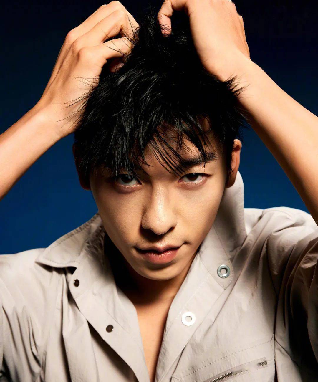 这位帅哥最近经常见面哦