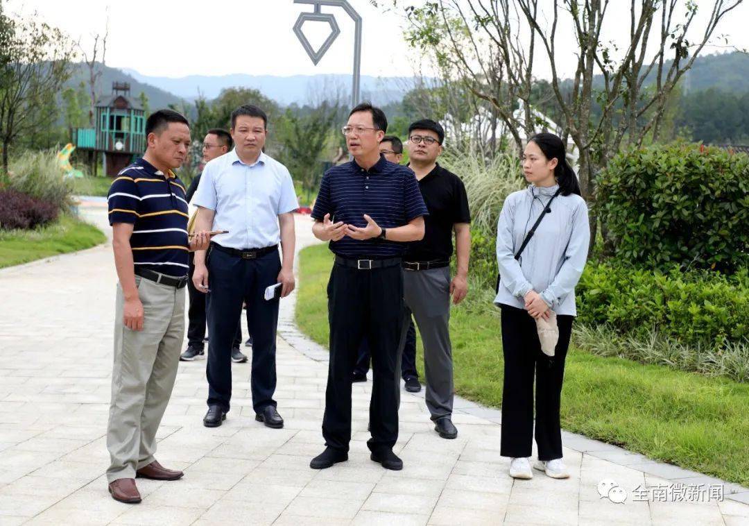 曾平深入一线调度重点工作_建设_小镇_全南