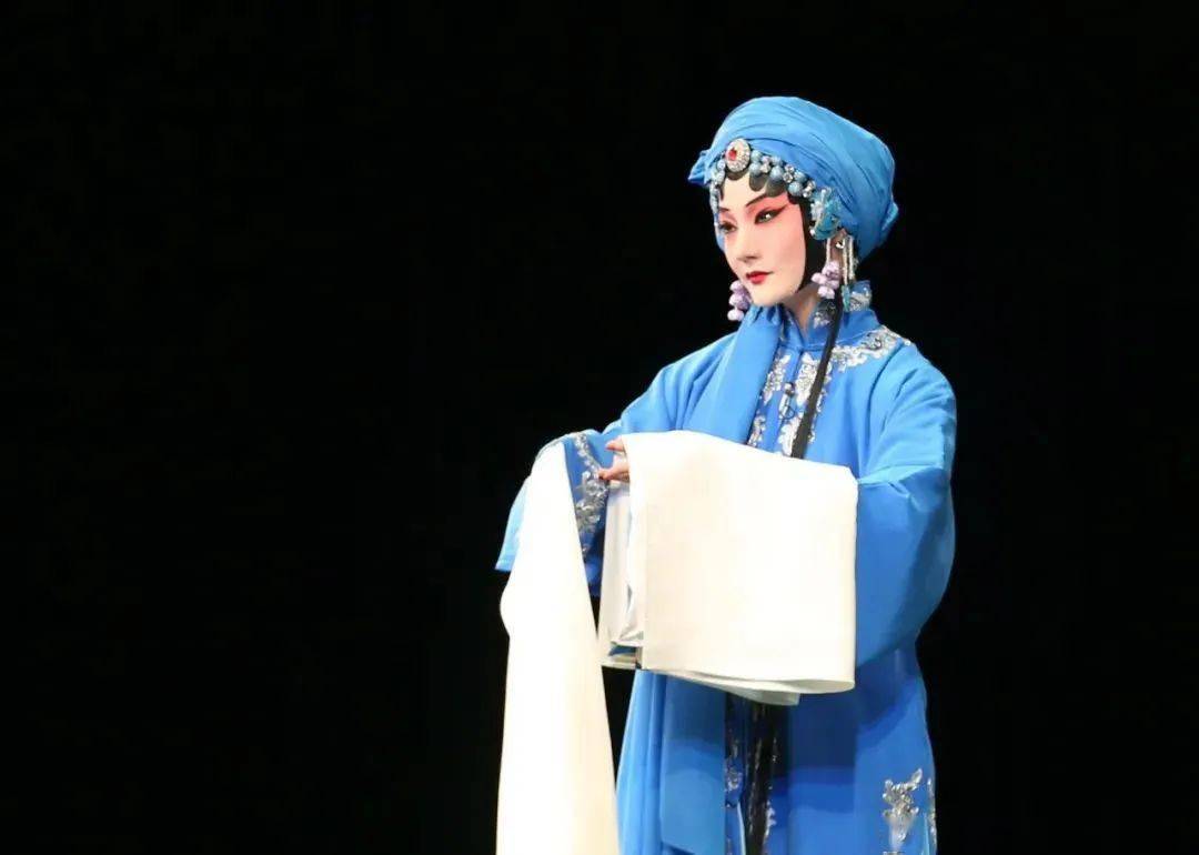 建国门街道第十一届"彩虹文化节"启动 北京京剧院优秀青年程派青衣